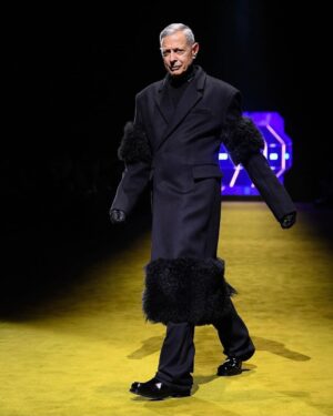 Jeff Goldblum Instagram - Respect, deep thanks, and love for the brilliant work and art of Mrs. Prada, Raf, and the sweet kindness and overwhelming generosity of the entire team. It was an honor. @prada #pradafw22