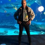 Jeff Goldblum Instagram - Absolutely humbled, ecstatic, and happy as a clam to find out “The World According to Jeff Goldblum” was nominated for an Emmy in the category of Hosted Nonfiction Series or Special. The biggest thank you and most heartfelt gratitude to every single person from the very bottom of the call sheets to the very top for all of their excellent hard work. From late night fireworks in the desert to early mornings in the Redwood forests, it has all been such a fun adventure. Congratulations to everyone, including all of the other fantastic nominees in this and every category!!! @natgeotv @disneyplus #theworldaccordingtojeffgoldblum 🥳🙏🏼🕺🏽🎆🌍💜✨ (📸: @davidcoxhair)