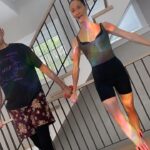 Jeff Goldblum Instagram - I’m so thrilled to be able to support my brilliant soulmate @emiliegoldblum in her sublime work as part of an equal and loving partnership. Her @maisongoldblum stretch class had me sweating and my heart pumping! (That might have been partly because of the nearness of you, my darling!) Check out her fantastic classes on @maisongoldblum and YouTube. 💪🏼💦🤸🏻‍♂️💘 New York City