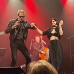 Jeff Goldblum Instagram - Our third album “Plays Well With Others” is out now! Check out the full album at the link in my profile, as well as the limited edition vinyl which is shipping now! Thank you to our wonderful guest singers @kellyclarkson @atinamattiel @iamfredapayne @_rodrigo_amarante, and the entire Mildred Snitzer Orchestra! @jazzstorie @alexanderfrankmusic @kenny_elliott_drums @jjbagg @scottgilmansax @saxpyornce 😎⚡️👂🏼🎼🎹🎶🎷🎙🎵🎺📀🎉🍾🎆🛸💕✨