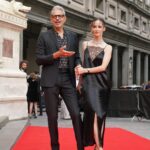 Jeff Goldblum Instagram - Here we go!!! Grand things are ahead. Love love love. 🙏🏼🧙🏼‍♂️🦋🌈🌍💫✨🍦🏄🏽‍♂️🌊🚀🌌⌛️⏳🥳🎉🎹🎆🎶🪩🎵🎇🥂🪅💜☮️ (📸: @emiliegoldblum)