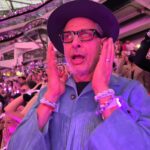 Jeff Goldblum Instagram - Here we go!!! Grand things are ahead. Love love love. 🙏🏼🧙🏼‍♂️🦋🌈🌍💫✨🍦🏄🏽‍♂️🌊🚀🌌⌛️⏳🥳🎉🎹🎆🎶🪩🎵🎇🥂🪅💜☮️ (📸: @emiliegoldblum)
