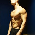 Jeff Seid Instagram – CARBS ARE NOT THE ENEMY

Contrary to popular belief carbohydrates are actually your friend. Don’t be afraid to have some carbs after an intense workout or even before the workout if you are low on energy.

Currently I am dieting on 50% carbs, 35% protein and 15% fat. Calories are at 2,600 per day. Energy levels are feeling great and my workouts are better than ever.

Keep the carbs high while in a calorie deficit and continue to enjoy your workouts and daily life; all whilst losing body fat.