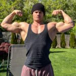 Jeff Seid Instagram - gotta eat big to get big 🗿