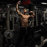 Jeff Seid Instagram – UK Fam I have arrived 🇬🇧

Come see me this weekend at the VQ Black Friday pop up in Shoreditch, Saturday & Sunday. I’ll be training Saturday night at muscle works gym, 8-10PM. Come get a lift in with me & some of the other VQ athletes, can’t wait to meet you all. Muscleworks, Bethnal Green