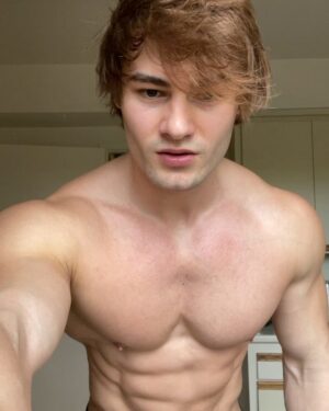 Jeff Seid Instagram - Current physique fasted in morning one month into the shred. I bulked from November to January so didn’t put on much fat. Personally I like to do 2-3 month bulks cause usually after 3 months I start to add fat easily. ATM I am not counting calories just guesstimating with how I feel and weighing myself naked every morning prior to eating. Weighing yourself helps keep the weight loss steady. If you lose multiple pounds in a day accidentally you can catch it immediately and make necessary adjustments. I’m doing cardio about 5x a week plus walk my dog twice a day. I am shredding on high carbs and seeing great fat loss so far.