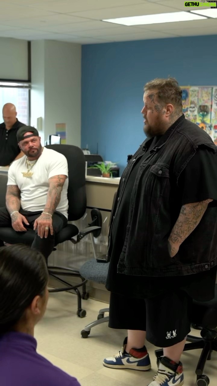Jelly Roll Instagram - Night 18/44 was sold out in Omaha - before the show we went by the Douglas County jail and shared a little love and hope. Let’s gooo