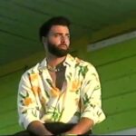 Jencarlos Canela Instagram - Trayendo a la realidad el mundo que he estado soñando! Bringing to reality the world I’ve been dreaming of! Construyendo el equipo y escogiendo el círculo de personas que me van a acompañar en una de las etapas más importantes de mi vida. Hope these words serve someone the way they’ve served me🙏🏽 Surround yourself with the ppl that see you for who you are and who you are working on being. Surround yourself with those that are also committed to their best selves. Trust that whoever gets off or is left behind was not meant to come along with you. If we don’t get rid of unnecessary weight it doesn’t only slow us down but our trip can be cut short! It’s about the journey! Miami Beach, Florida