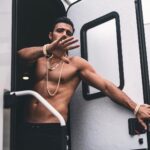 Jencarlos Canela Instagram - Outta my face with that static Limpia tu frecuencia 🚮