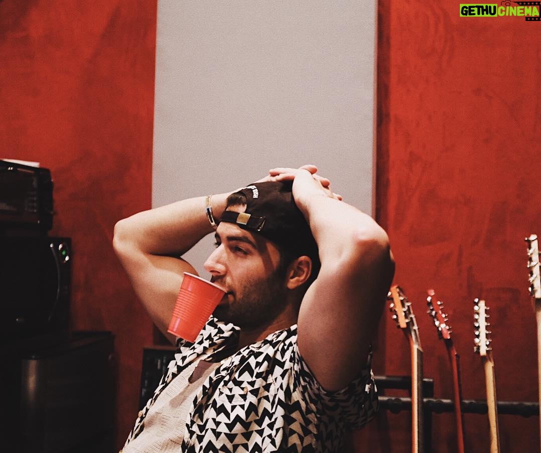 Jencarlos Canela - 38.5K Likes -