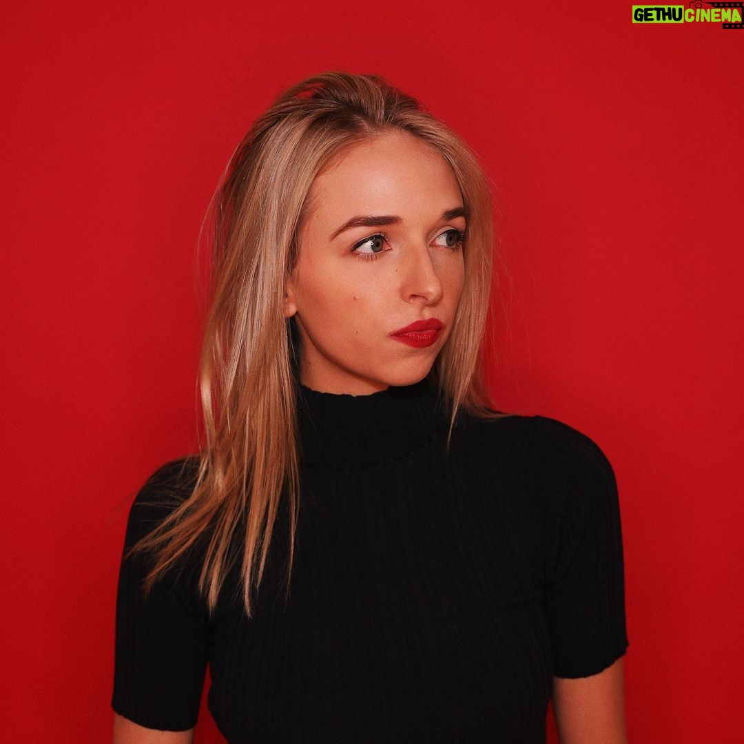 Jenn McAllister - 54.1K Likes - self portraits
