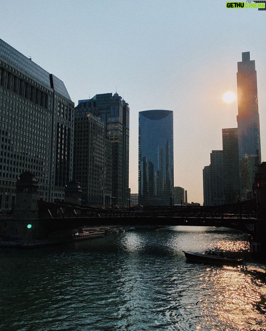 Jenn McAllister Instagram - driving cross country / day 6 Chicago, Illinois