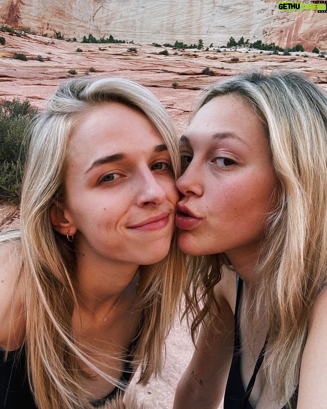 Jenn McAllister - 46.8K Likes - driving cross country / day 1