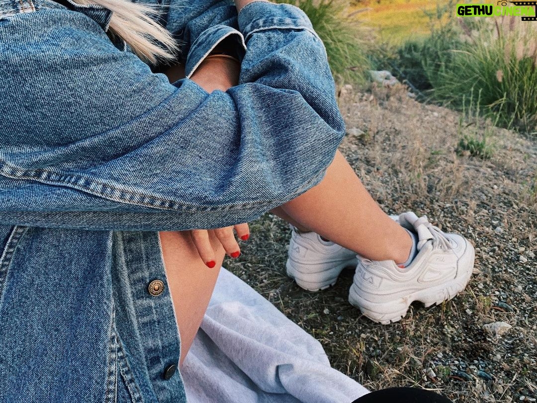 Jenn McAllister Instagram - watching the sunset has been my favorite part of the day recently Los Angeles, California