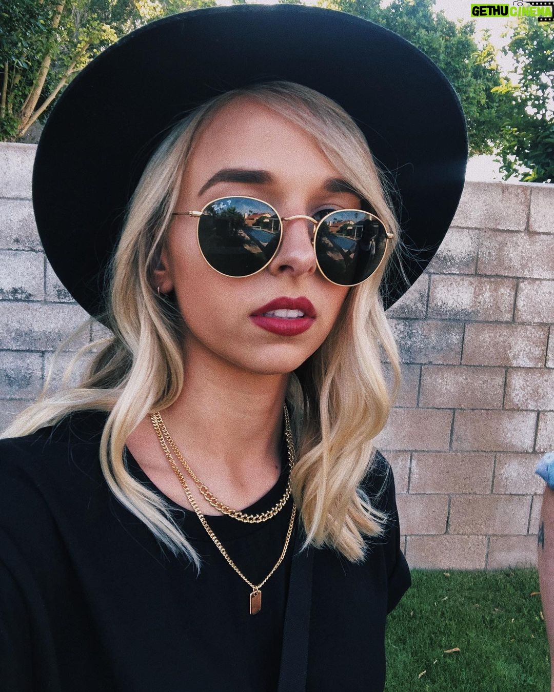 Jenn McAllister - 43.7K Likes - ugh me @ coachella last year in honor of no coachella this year n also cause i haven’t put on makeup in weeks