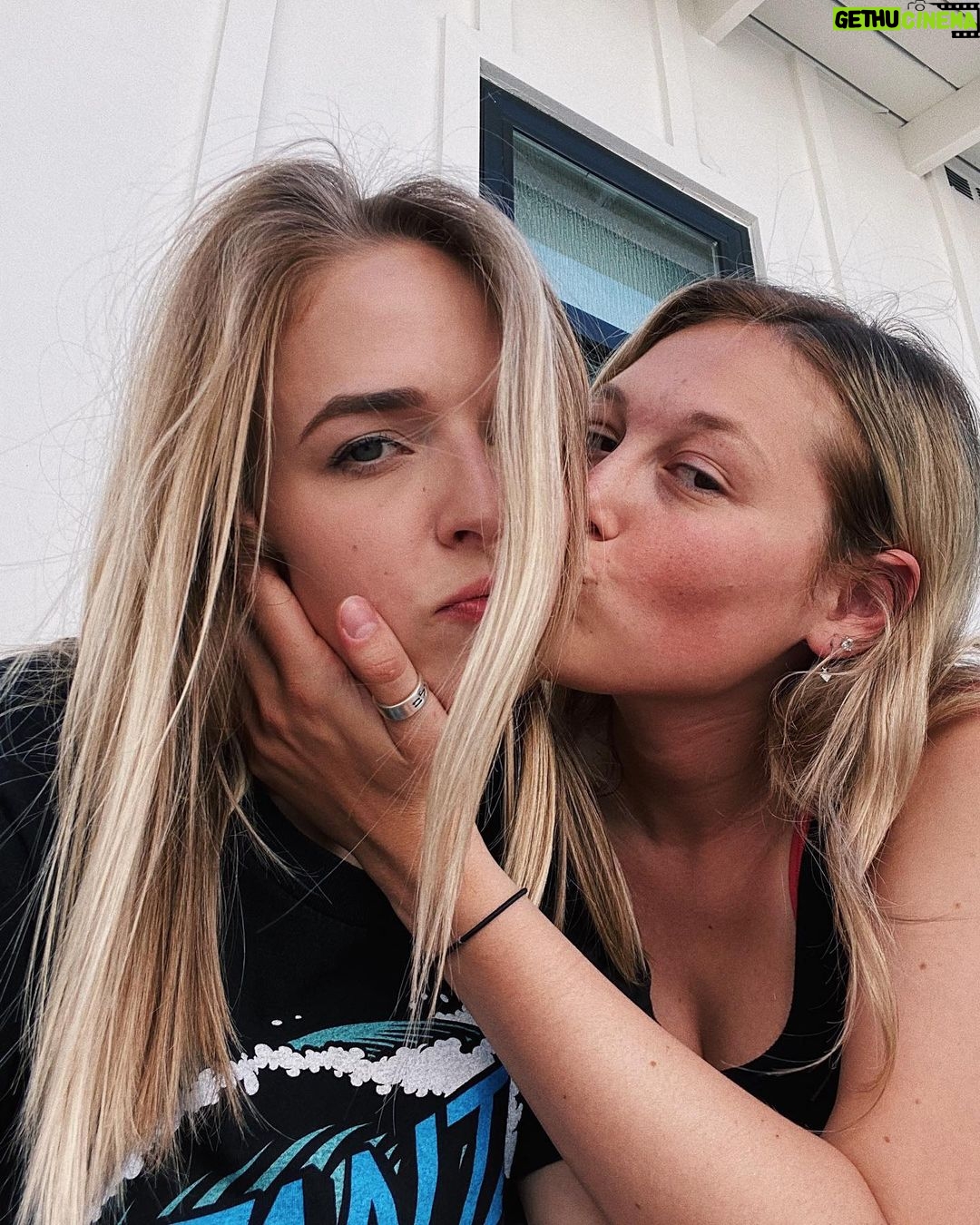 Jenn McAllister - 67.1K Likes - some pics