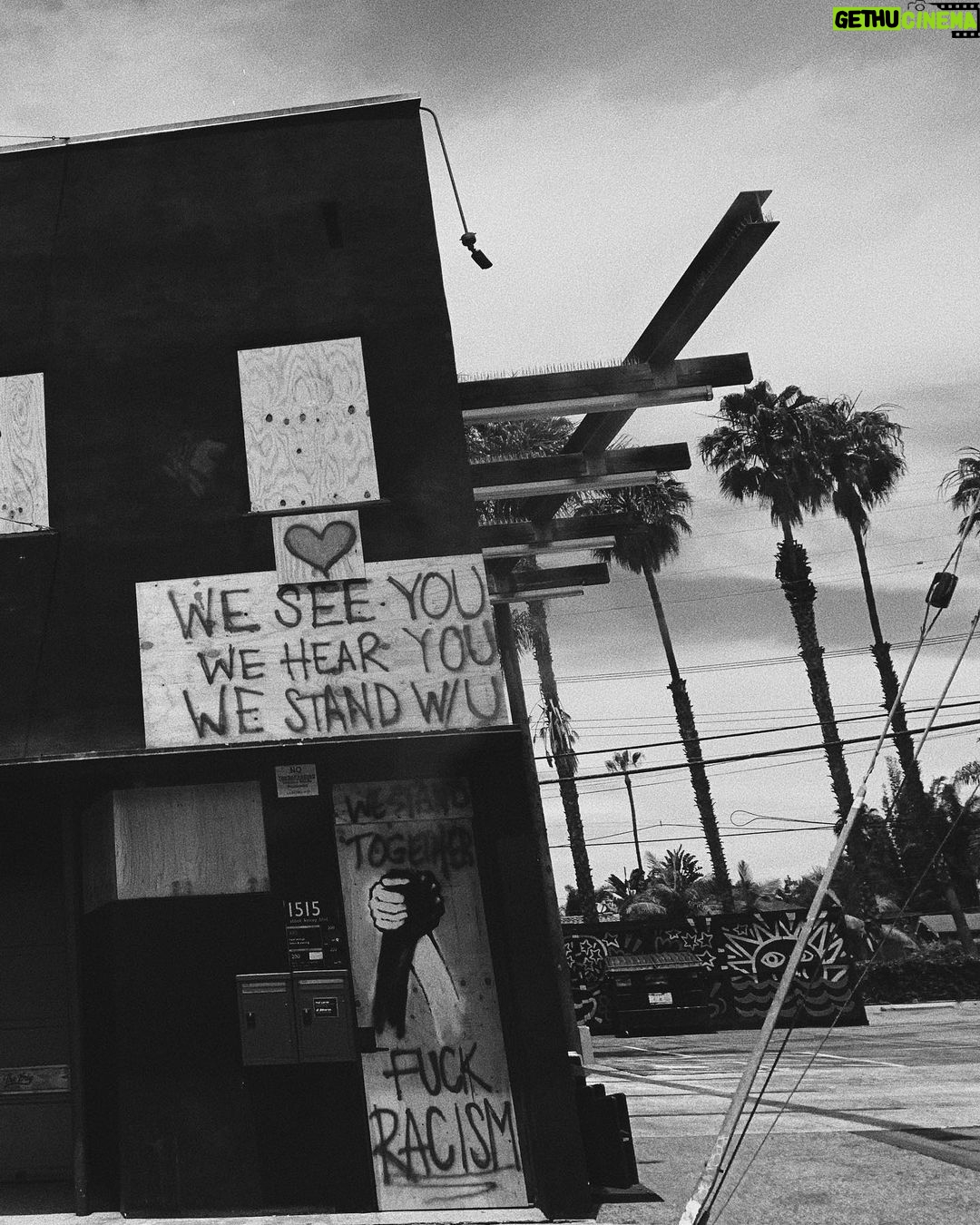 Jenn McAllister - 68K Likes - i’m with you #blacklivesmatter
link with resources in my bio