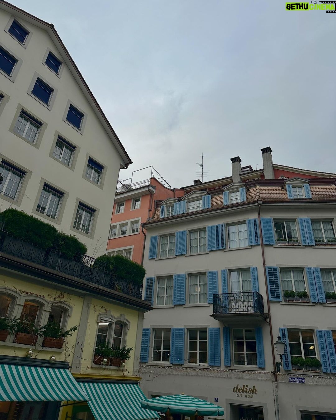 Jenna Davis Instagram - Zürich dump 🖤 Zürich, Switzerland