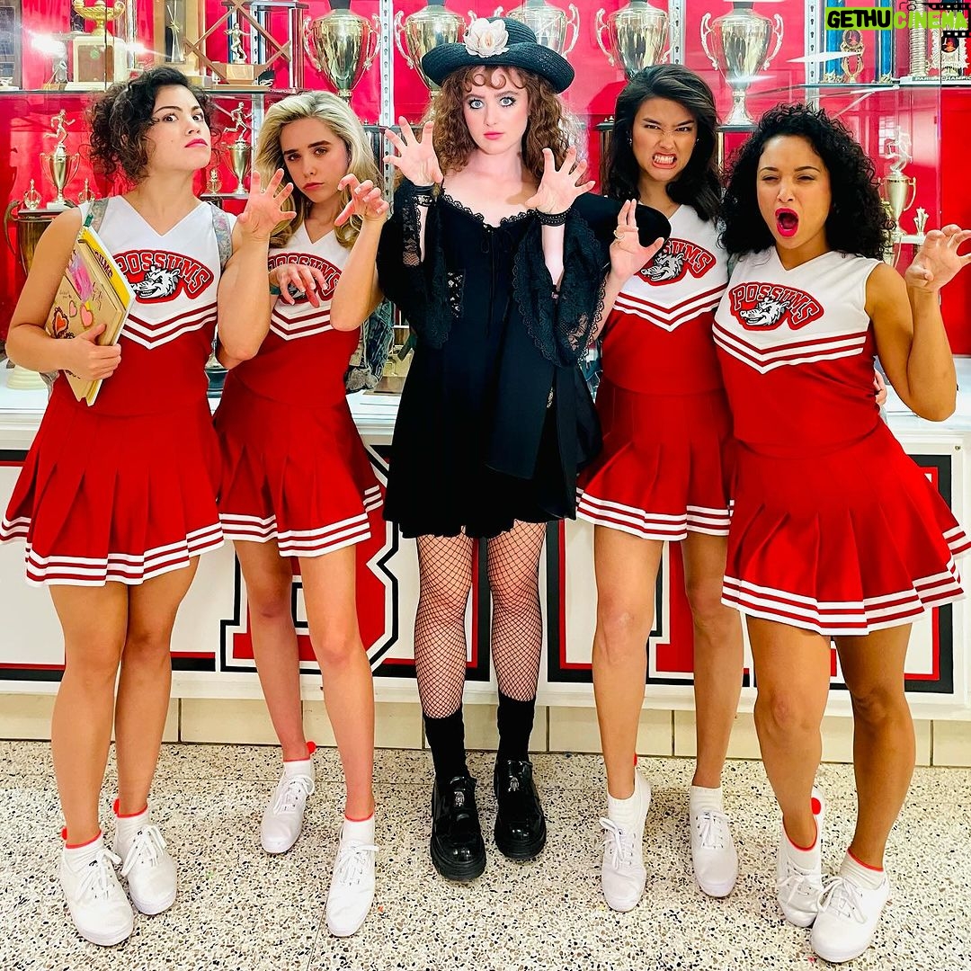 Jenna Davis Instagram - @lisafrankensteinfilm out in theaters NOW!! 🧟♀️💖I had such a blast filming & being a small part of this freaky fun film in New Orleans!! So much love for my cast, my little New Orleans apartment, the colorful architecture, & the best beignets 🤌 New Orleans, Louisiana