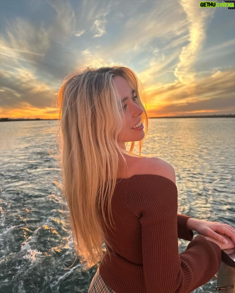 Jenna Davis Instagram - suite life on deck ⚓️ Marina Del Rey