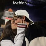 Jenna Davis Instagram - this is ur sign to thirdwheel ur best friend & her boyfriend💕 Six Flags
