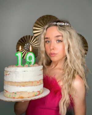 Jenna Davis Instagram - make a wish #19