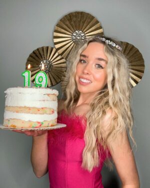 Jenna Davis Instagram - make a wish #19