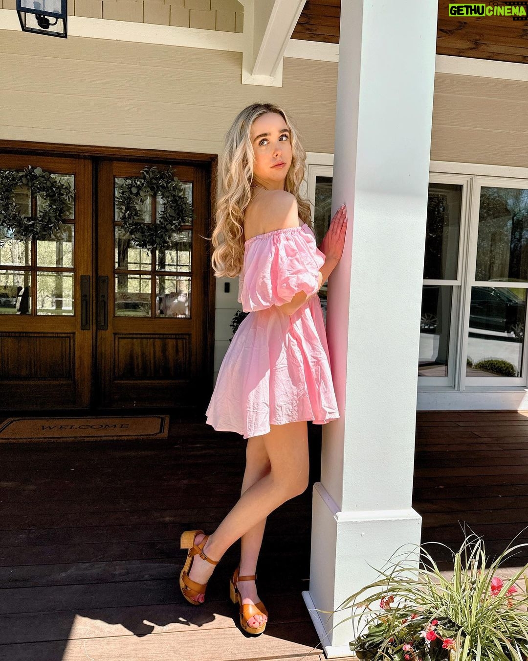 Jenna Davis Instagram - spring things 🌷 Nashville, Tennessee
