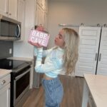 Jenna Davis Instagram - welcome to my babe cave 🏡💞🔑 @revolve @allthewaysthelabel MY BABE CAVE