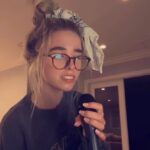 Jenna Davis Instagram - Nothing like singing country music in ur sweats at 12am🤠 song: hair salon by @megmoroney