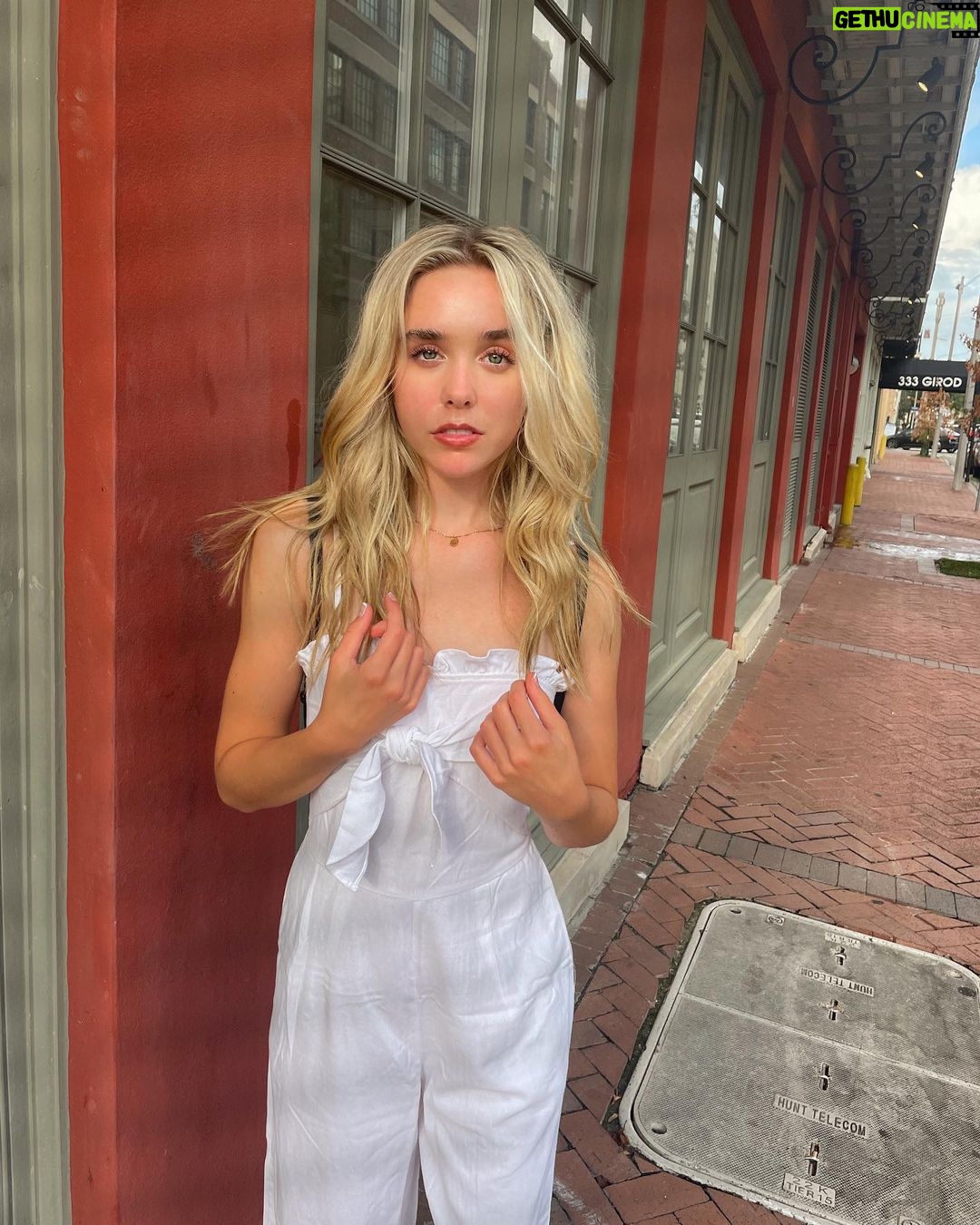 Jenna Davis Instagram - Got my eye on you 🤍 New Orleans, Louisiana
