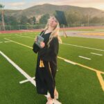 Jenna Davis Instagram - 2022, kiss my class goodbye 🎓 Oak Park High School