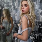 Jenna Davis Instagram - Denim & Rhinestones 💎 pc: @ashleyrobertsphotos stylist: @styledbylmc hmu: @nixeyartistry set: @shopakira heels: @charlesdavidshoes necklace: @heymaeve hoops: @nadrijewelry Culver City, California