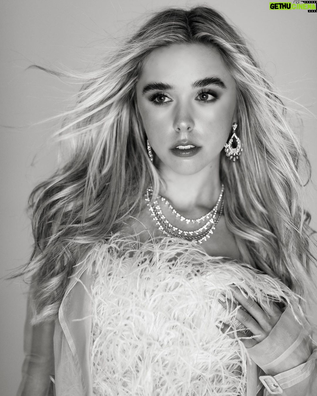Jenna Davis Instagram - Legally Blondeđź’• pc: @ashleyrobertsphotos hair/mua: @nixeyartistry stylist: @styledbylmc feather top: @ivanyoungofficial skirt: @ivanyoungofficial coat: @ivanyoungofficial heels: @sam_edelman jewlery: @dangelojoyeria sunglasses: @asos Los Angeles, California