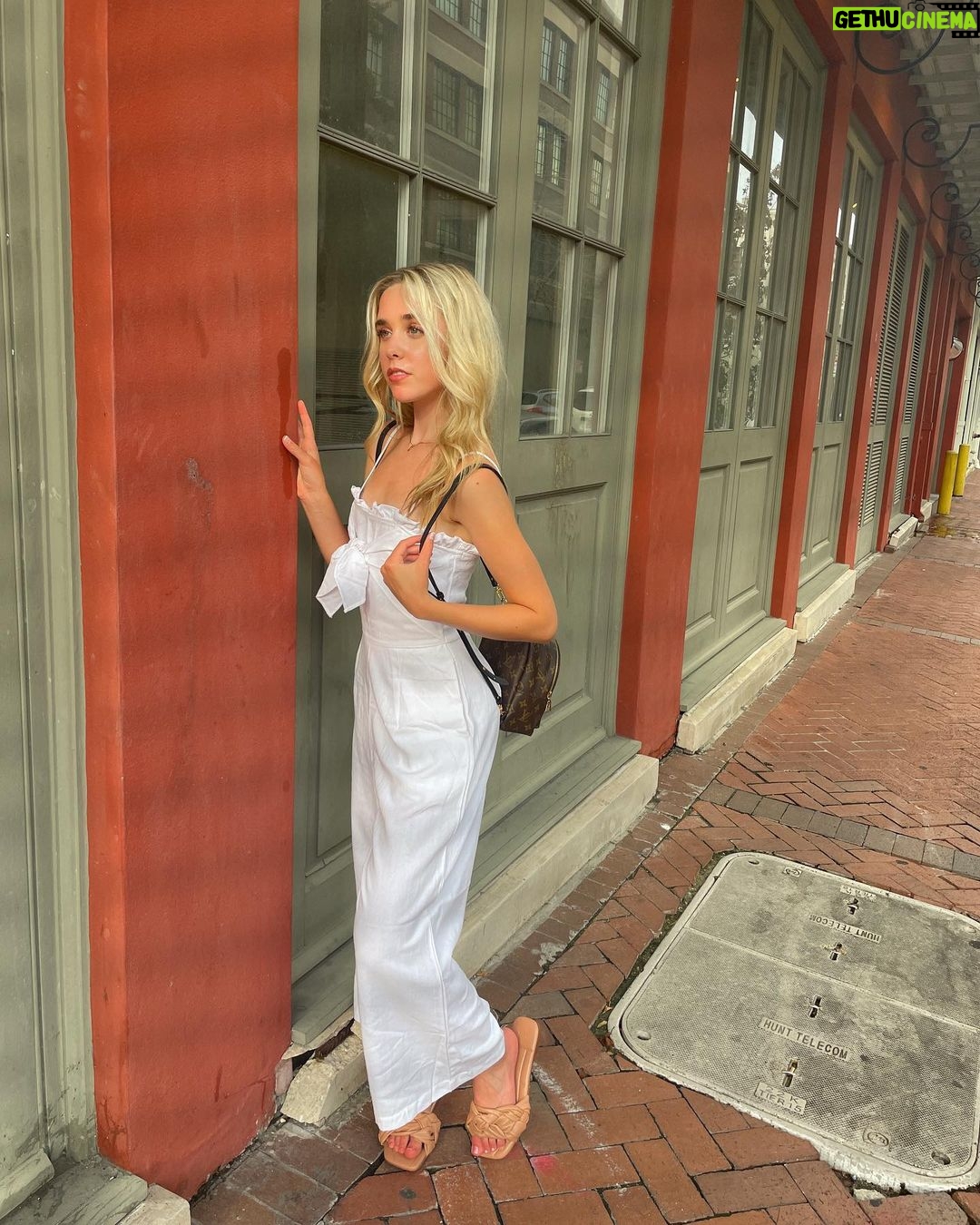 Jenna Davis Instagram - Got my eye on you 🤍 New Orleans, Louisiana