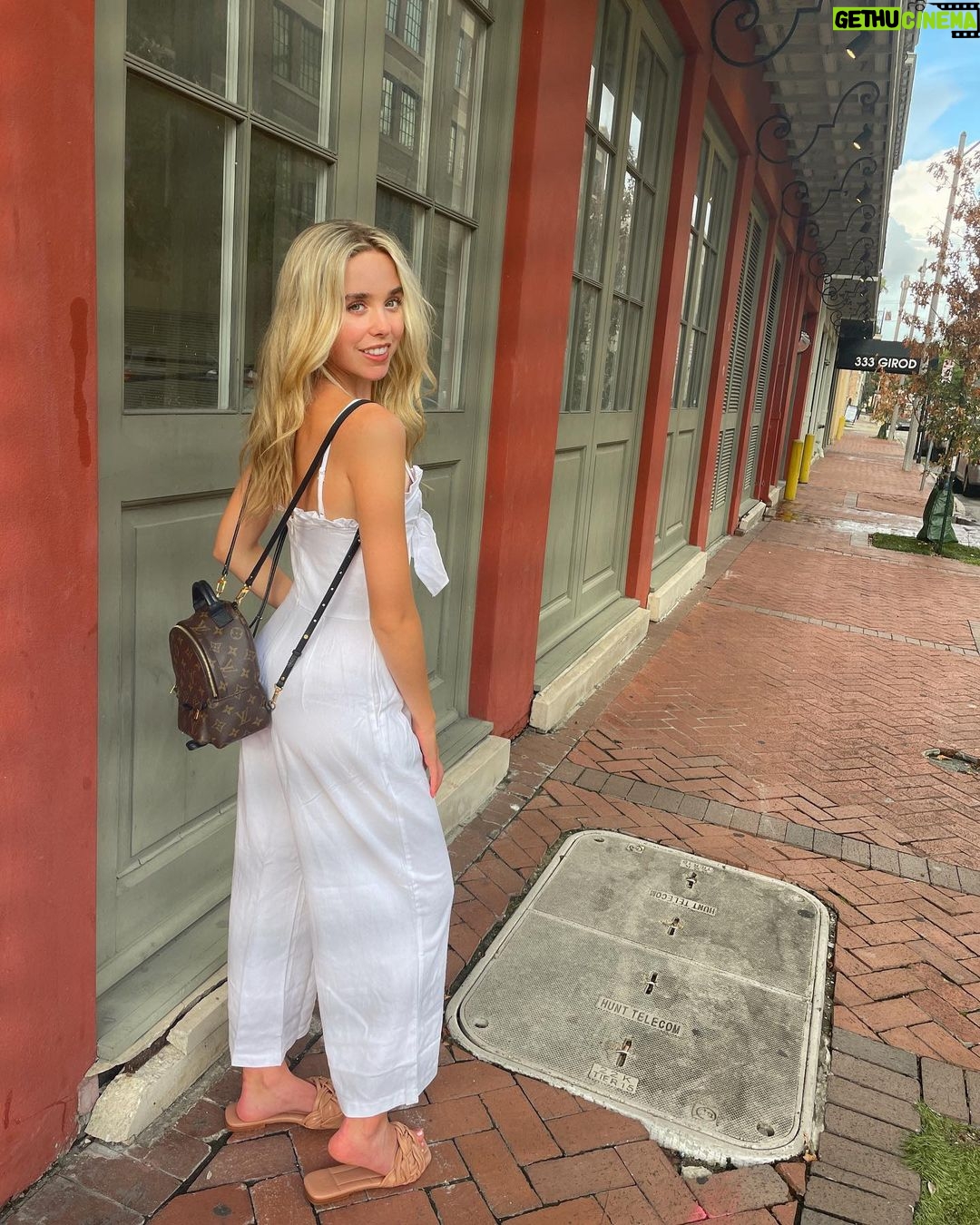 Jenna Davis Instagram - Got my eye on you 🤍 New Orleans, Louisiana