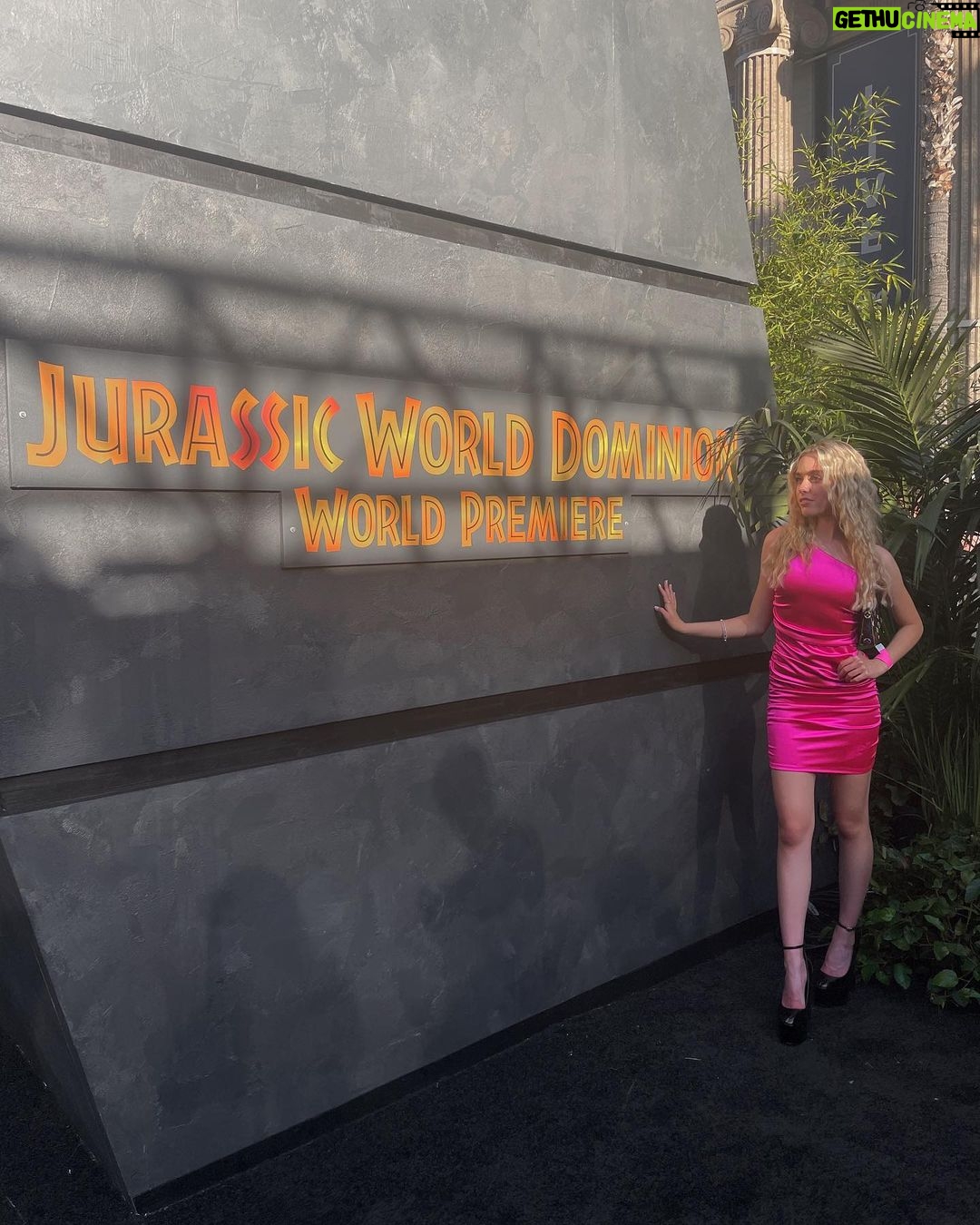 Jenna Davis Instagram - last night 💕 TCL Chinese Theatres