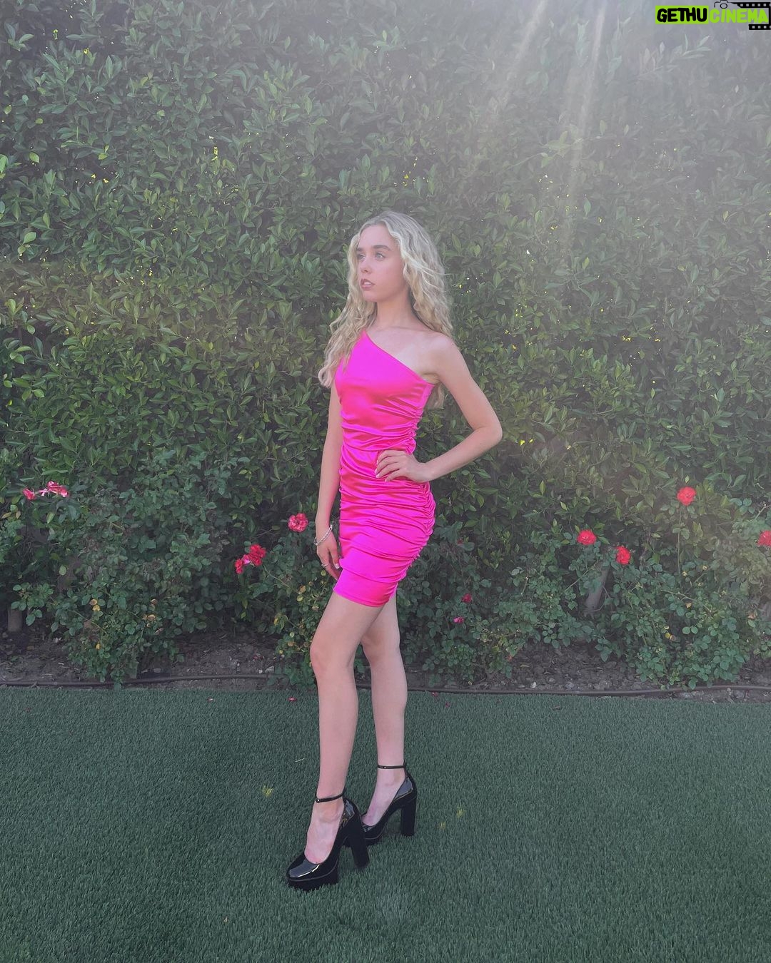 Jenna Davis Instagram - last night 💕 TCL Chinese Theatres