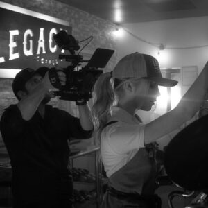 Jenna Davis Instagram - “Look Who’s Back” the song & music video out NOW on YouTube & all streaming services💓