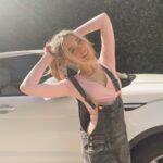 Jenna Davis Instagram - Rover & daisyyy🌼 My car on my drive way <3