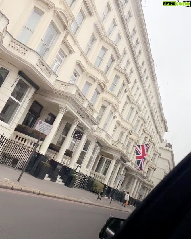 Jenna Davis Instagram - Love from London 💓 Soho, London UK