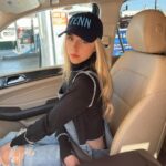 Jenna Davis Instagram - Ur the only 10 I see💙 Gas Station