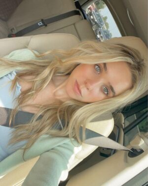 Jenna Davis Instagram - ʕ•́ᴥ•̀ʔっ♡
TAG 3 friends that want bear hugs ♡
