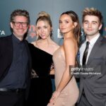Jenna Davis Instagram - @green4ema’s last night 🌎 reunited with my @stayathomemovie cast & our director @asherlevin 🤍#emaawards #stayathome ✨: @styledbylmc 💇‍♀️: @hairbybradleyleake 👗: @marchesafashion 👠: @ninashoes 👛: @jeffreylevinson 💍: @aminajohanofficial @heymaeve @drae.collection Sunset Las Palmas Studios