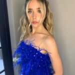 Jenna Davis Instagram - All the feathers 💙 I had such a blast with my @meetm3gan & @blumhouse family celebrating their new film @imaginaryfilm ✨ 💇‍♀️: @hairbybradleyleake ✨: @styledbylmc 👗: @shopakira 👛: @ahikozaofficial 👠: @charleskeithofficial