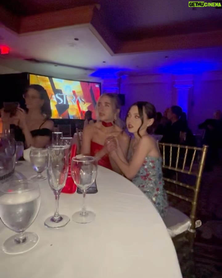 Jenna Davis Instagram - Wow we did it 🥹 Last night @hollywoodcreativealliance #AstraAwards left us speechless. Wouldn’t have wanted to spend it with anyone else but my favs @violetmcgraw and @madeleinemcgraw ❤️ So insanely proud and happy our movie @meetm3gan won this evening! Thank you @blumhouse @universalpictures @atomicmonster for believing in us and this film! 🎀: @hairbybradleyleake ✨: @styledbylmc 👗: @lethanhhoa_official 👠: @betseyjohnson 👛: @jeffreylevinson 💍: @ettika @heymaeve
