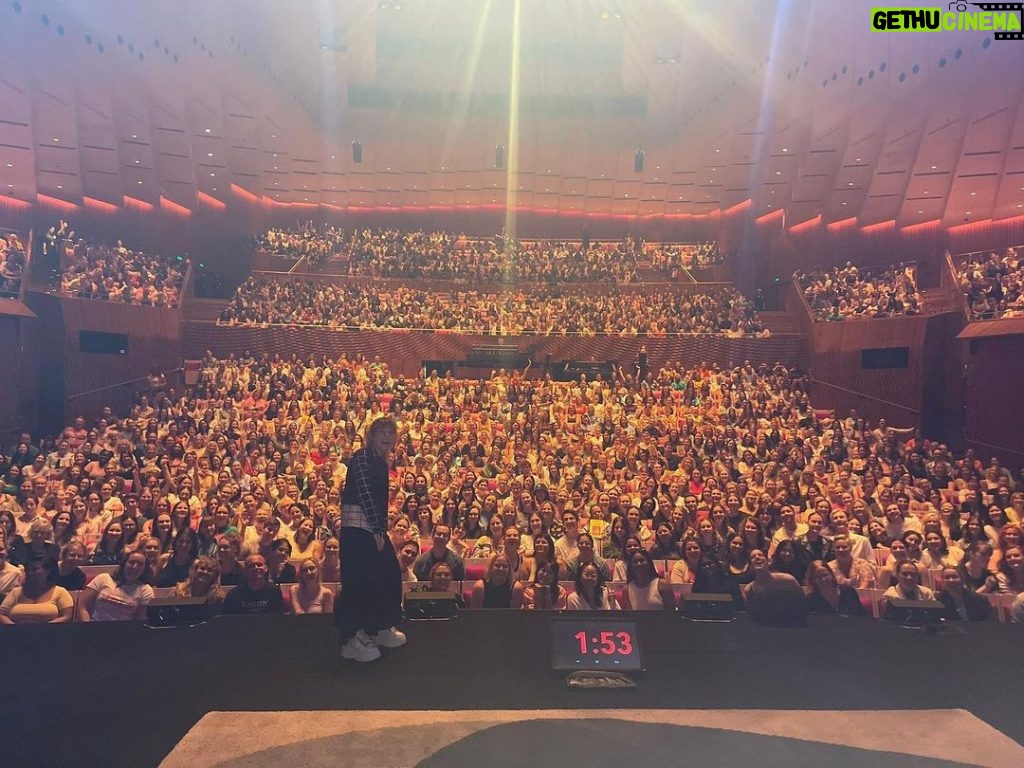 Jennette McCurdy Instagram - speaking at the sydney opera house was unforgettable !! years ago, i hit what i consider my “rock bottom” in australia, in the backseat of an uber, while looking at the sydney opera house from afar, down a tooth and a lot of hope, fresh off purging my tim tams. i was at a place where i didn’t really believe things could get better, but knew if there was any chance of that happening, of things changing, that i was gonna have to start by changing the only thing i had any control over: myself. to have gone back to australia now, years later, under completely different circumstances - for a career i am proud of and, more importantly, as a person i am proud of - and to connect with an audience in a real, meaningful way (IN THE FUCKING SYDNEY OPERA HOUSE ITSELF !! ) was a once-in-a-lifetime moment for me. thanks to the @sydneyoperahouse for having me out, to @rosiewaterland for conducting an incredibly nuanced and thoughtful conversation with grace and humor and everything in between, and of course to every one of you who came out to the event. you were an insightful, good-humored bunch and i’m so glad and grateful to have spent some time with you. afterward, i celebrated with a half-sleeve of tim tams, all of which remain unpurged. ps yes my trip aesthetic was “full tourist”.