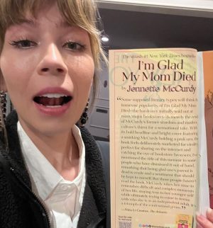 Jennette McCurdy Instagram - still can’t believe I’m Glad My Mom Died was on the inside flap & inside front cover of @newyorkermag . i have no idea what the initial marketing budget was for IGMMD, but i have a feeling that budget changed a lot after you all so enthusiastically supported the book. so thank you 🙏 now all i need to do is meet fran lebowitz and i’ll be an honorary new yorker