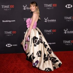 Jennette McCurdy Instagram - thank you @time for the incredible honor - i’m proud & grateful to be on your #time100next list. 

the gala was lovely and it was great getting to catch up with my old friends @keke & @lilyjcollins - two beautiful, kind, talented women. i’m always thrilled for their success. 

a huge thank you to the incredible team who helped me feel my best 😊 
pr: @jillfritzopr @sfertelmes
stylist: @arieltunnell
makeup: @meredithbaraf
dress: @azziandosta
shoes: @stevemadden 
jewelry: @nicolerosejewelry @candyicejewelry @simonejewels
clutch: @edie_parker
1st photo by: @taylorehill