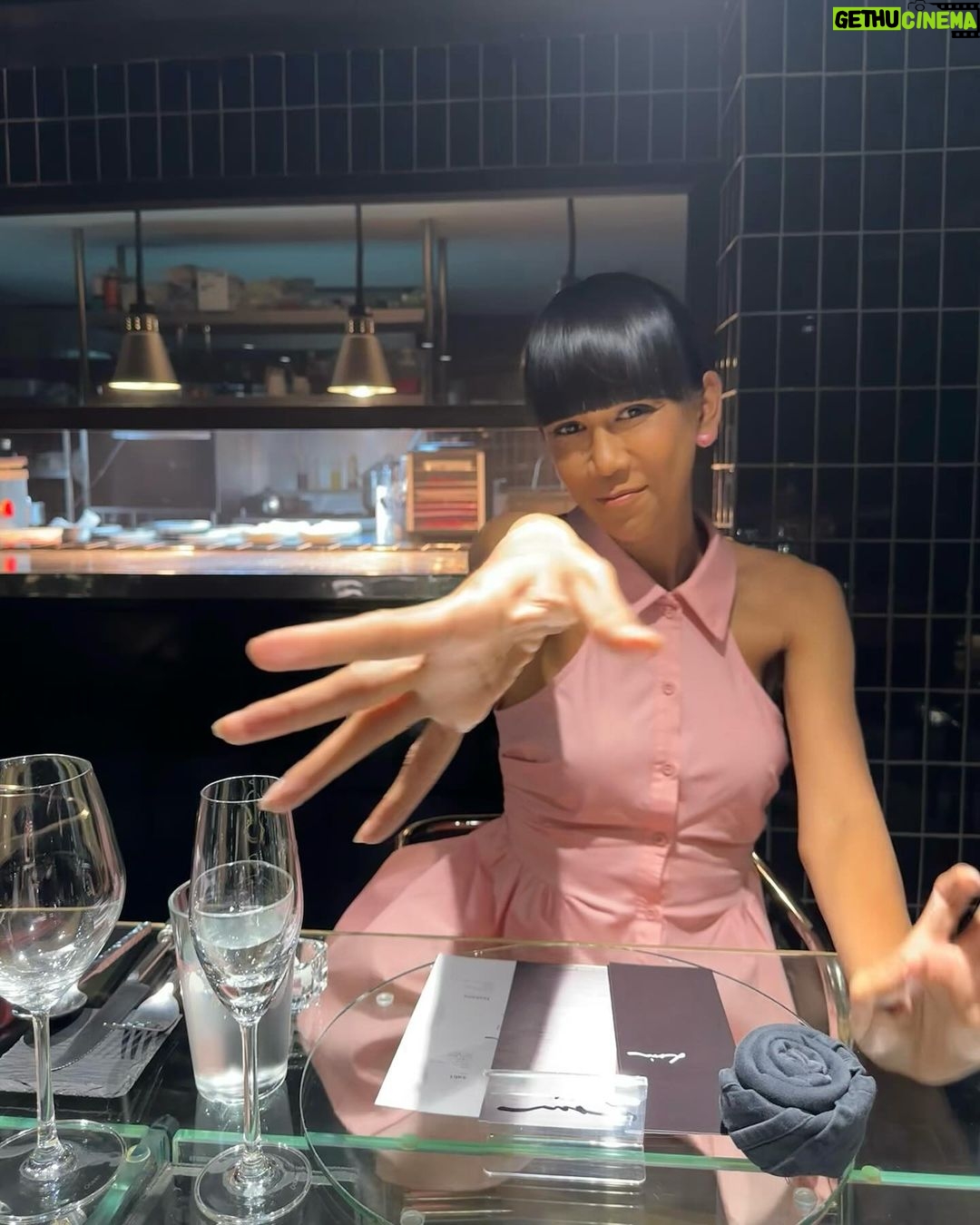 Jennie Panhan Instagram - ร้านลวงมันได้ แต่ถ้าเธอลวง…บ่าได้เจ้าาา #อย่านะๆ 😂🍽️ @loin.cnx ลวง LOIN